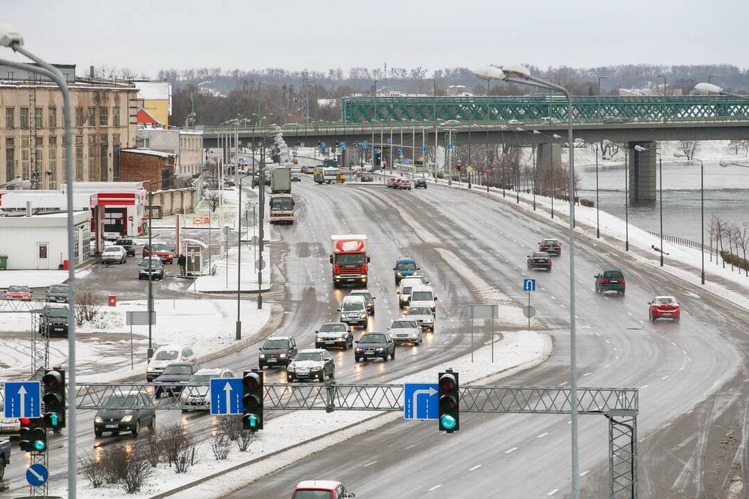 Pirmas sniegas Kauno gatvėse