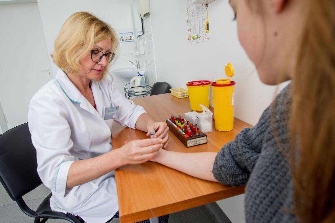 Gydytojos V.Darginavičienės teigimu, dėl alergijos gali būti kalta aplinka ir genai.