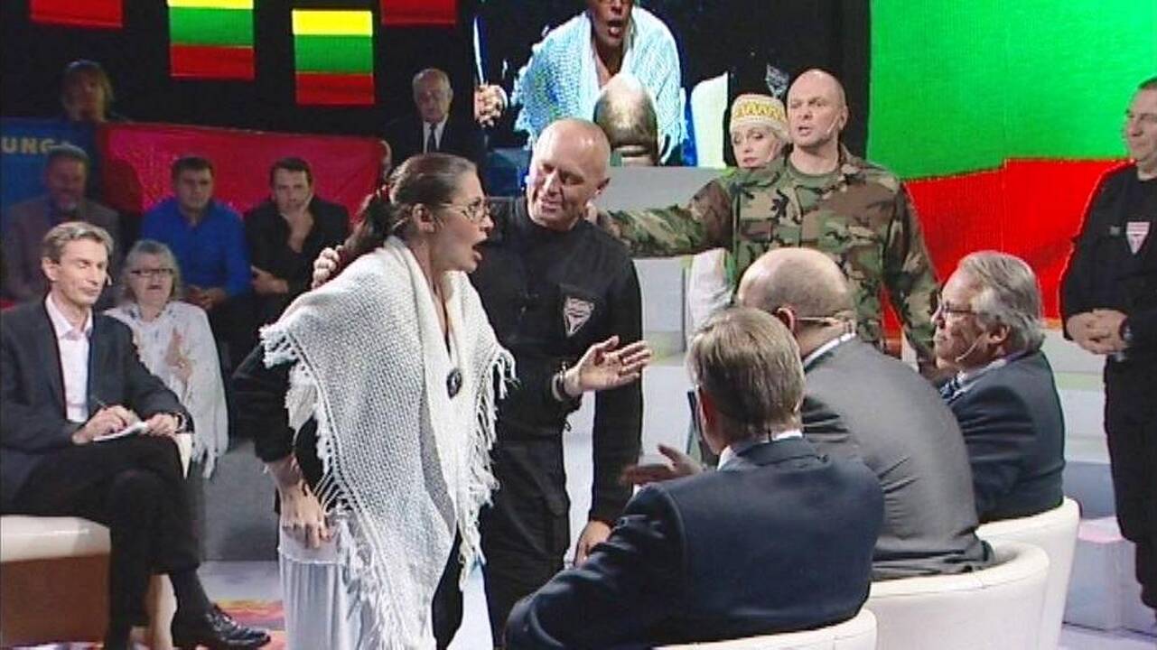 Nušvilpta M. Bartašiūnaitė rėžė: NATO yra teroristinė organizacija!