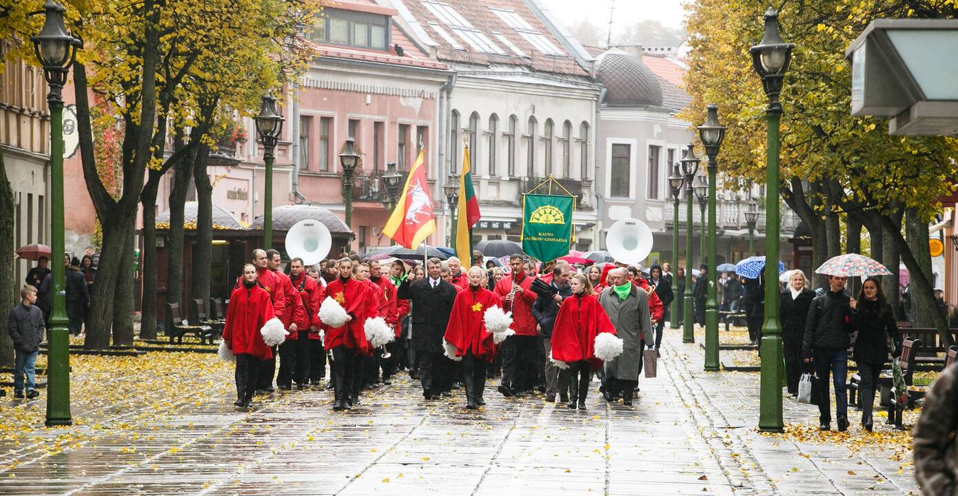 "Aušros" gimnazijos eisena