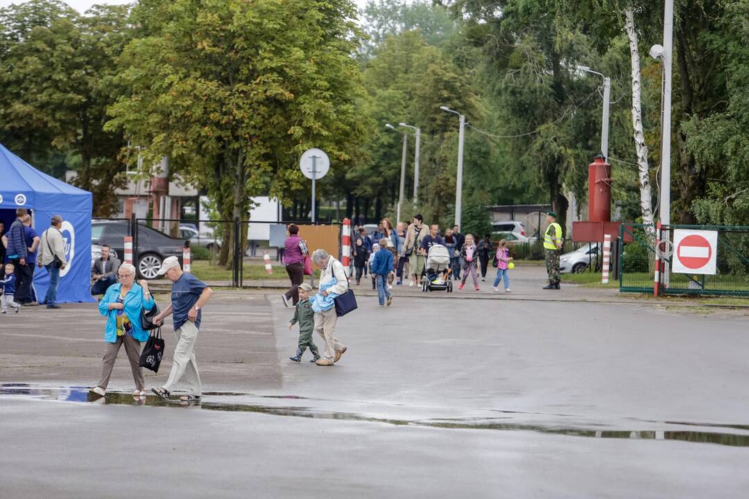 "Tarptautinė aviacijos šventė Lietuvos 100-mečiui"