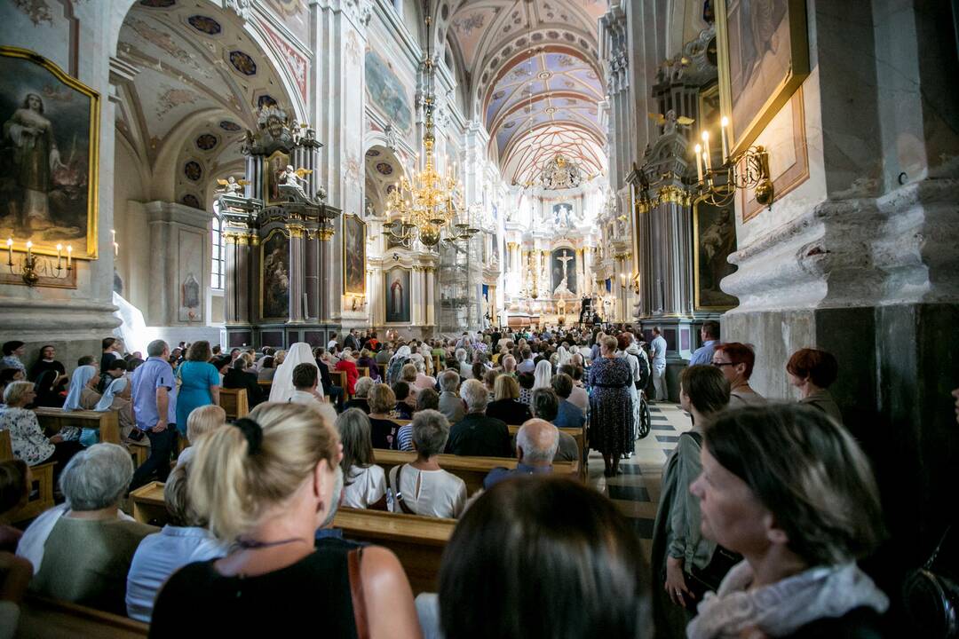 Įšventintas naujas vyskupas A. Jurevičius