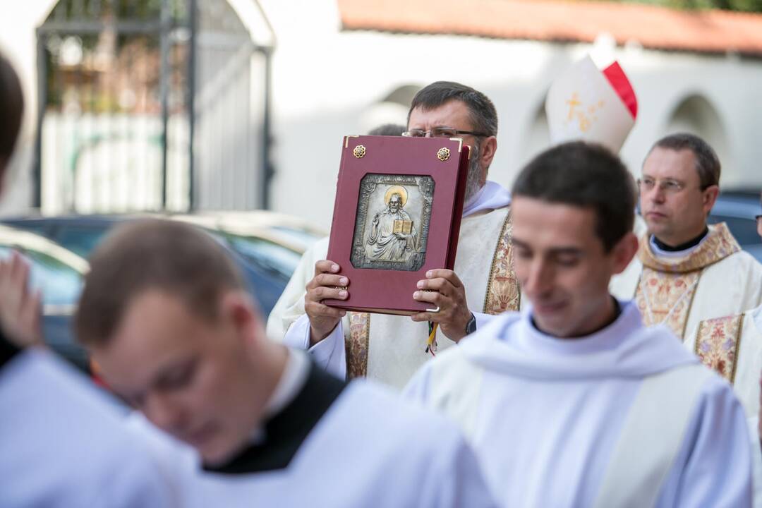 Įšventintas naujas vyskupas A. Jurevičius