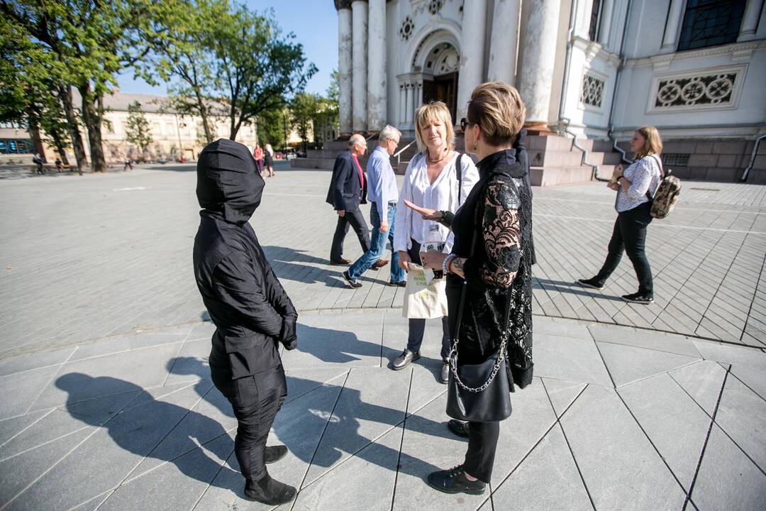 Į savižudybių prevenciją – nekasdieniu žvilgsniu
