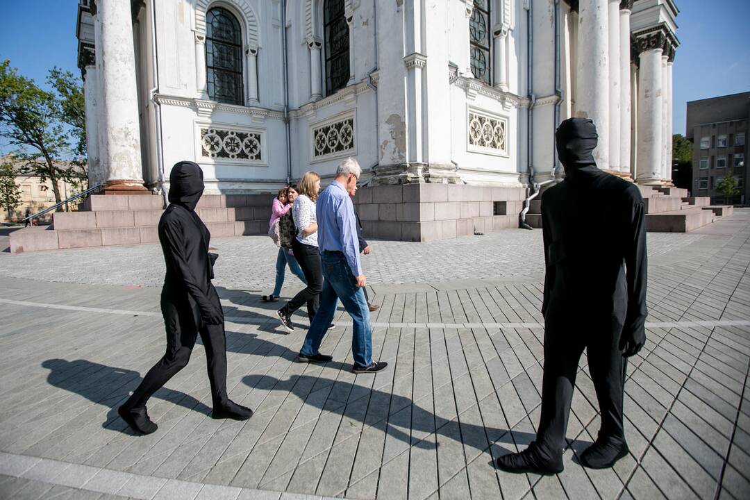 Į savižudybių prevenciją – nekasdieniu žvilgsniu
