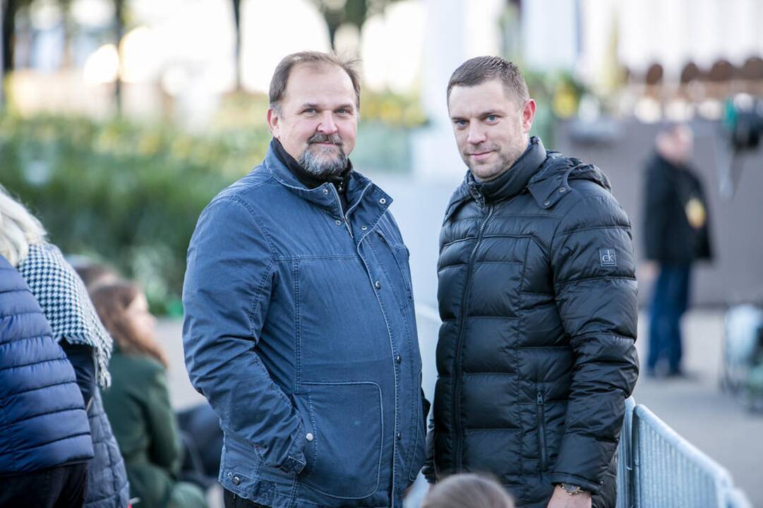 Žmonės rinkosi į šv. Mišias Santakoje