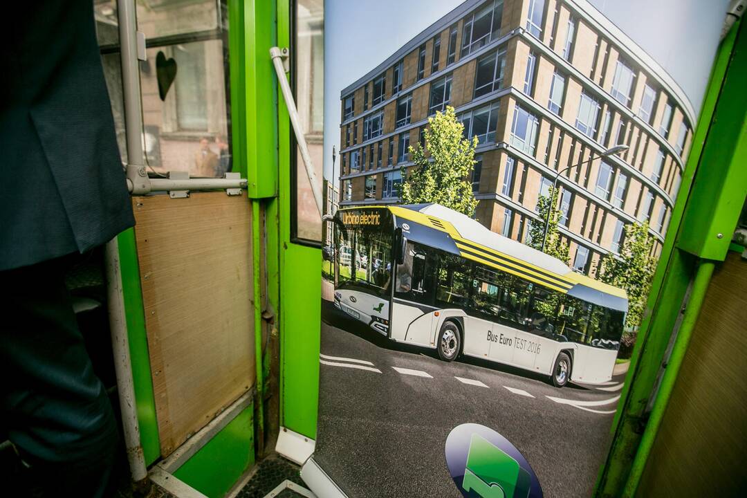 Pasirašyta sutartis dėl naujų troleibusų Kaune