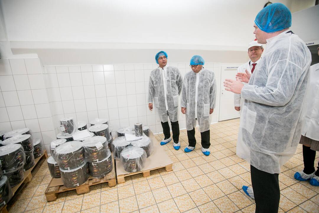Indonezijos ambasadorius lankėsi bendrovėje „Marijampolės pieno konservai“