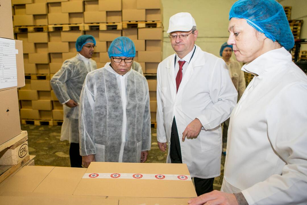 Indonezijos ambasadorius lankėsi bendrovėje „Marijampolės pieno konservai“