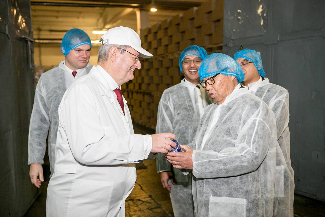 Indonezijos ambasadorius lankėsi bendrovėje „Marijampolės pieno konservai“