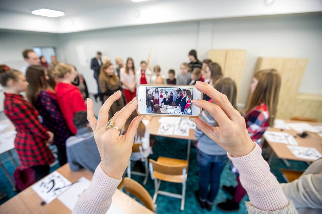 Kaligrafijos pamoka J.Dobkevičiaus progimnazijoje