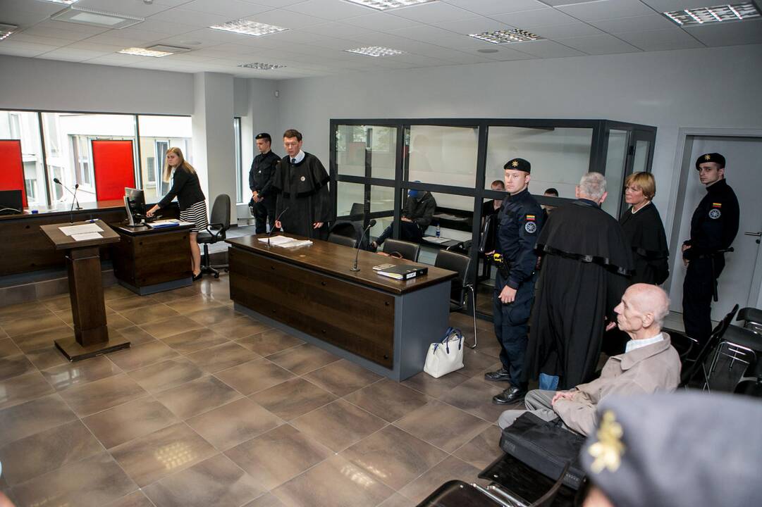 Į teismą atvesti įtariami D. Bugavičiaus žudikai