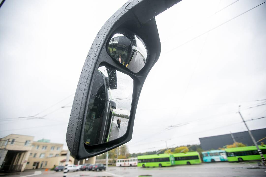 Kaune pristatyti naujieji troleibusai
