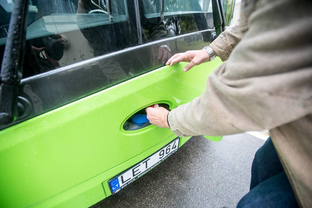 Kaune pristatyti naujieji troleibusai