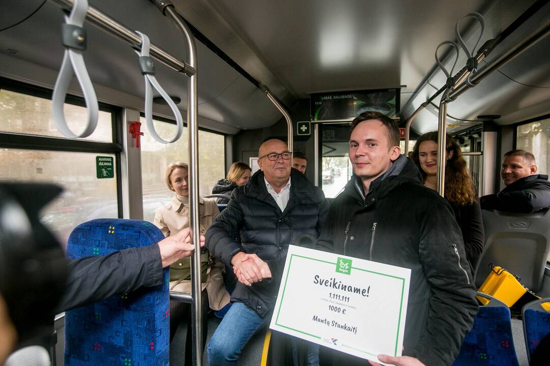 Kaune pristatyti naujieji troleibusai