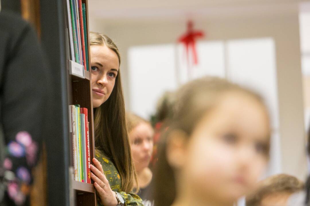 Bibliotekoje - skaitymai su šunimi