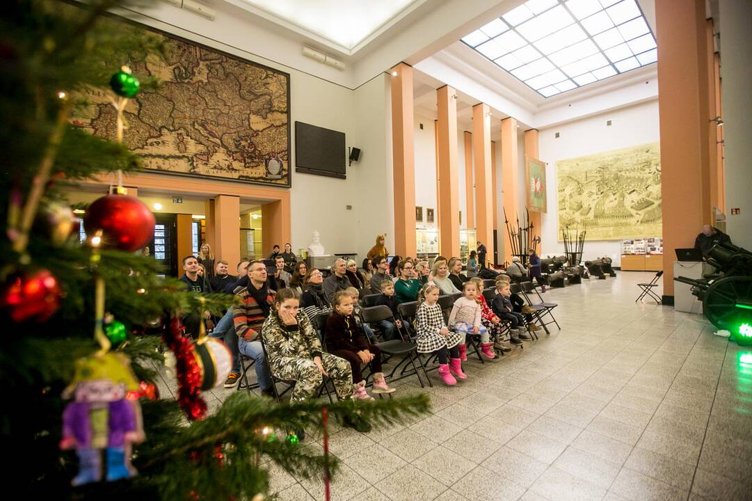 81-as Liūtų gimtadienis Karo muziejuje