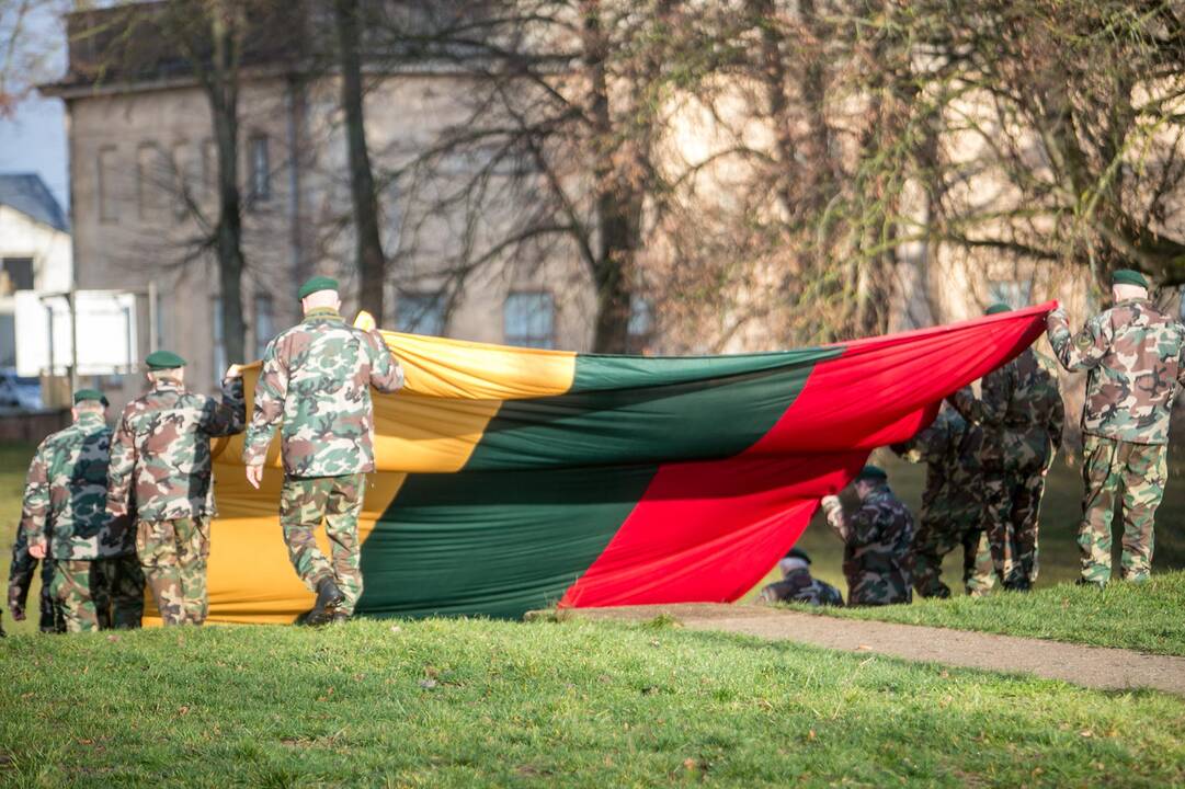 Rekordinė vėliava Pelėdų kalne