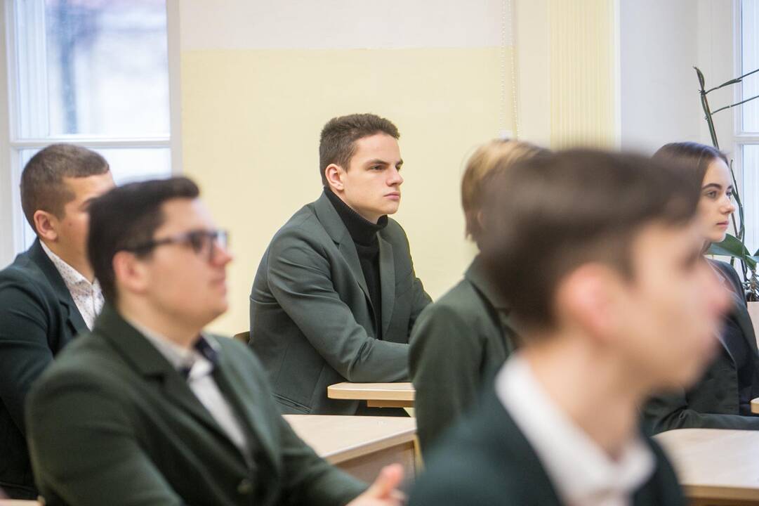 Aukštųjų kursų 100-metis Maironio universitetinėje gimnazijoje