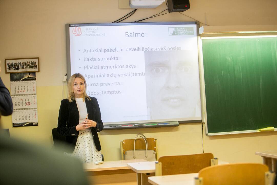 Aukštųjų kursų 100-metis Maironio universitetinėje gimnazijoje