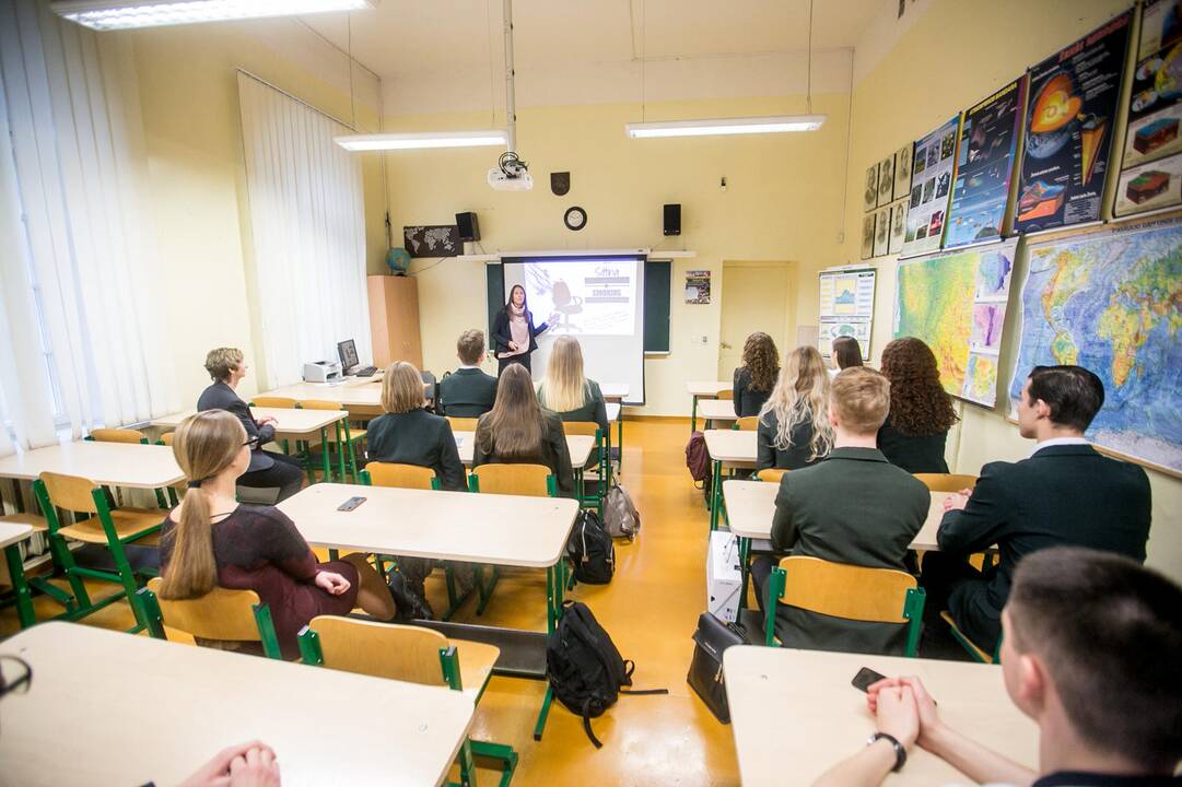 Aukštųjų kursų 100-metis Maironio universitetinėje gimnazijoje