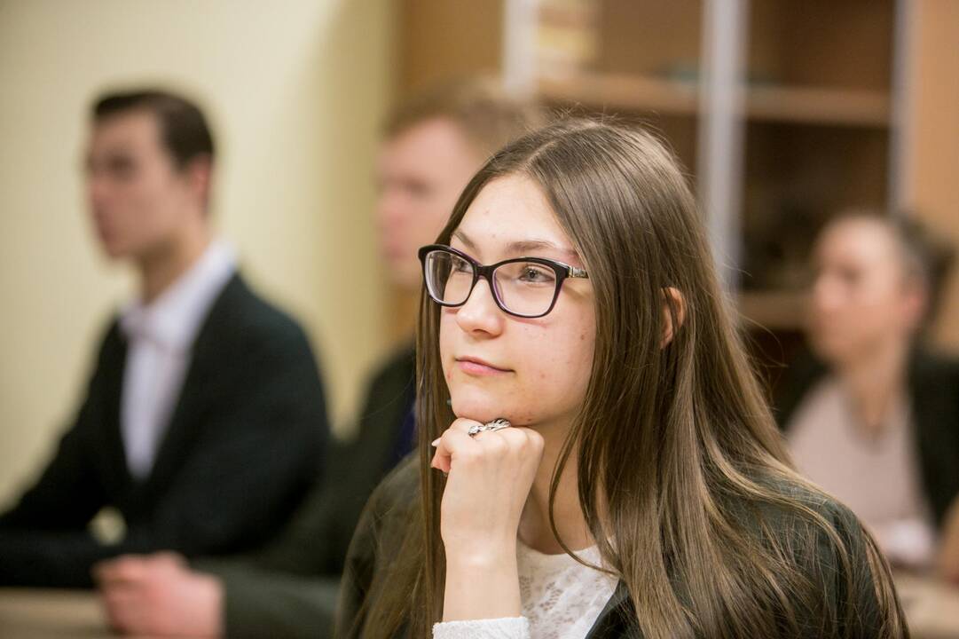 Aukštųjų kursų 100-metis Maironio universitetinėje gimnazijoje