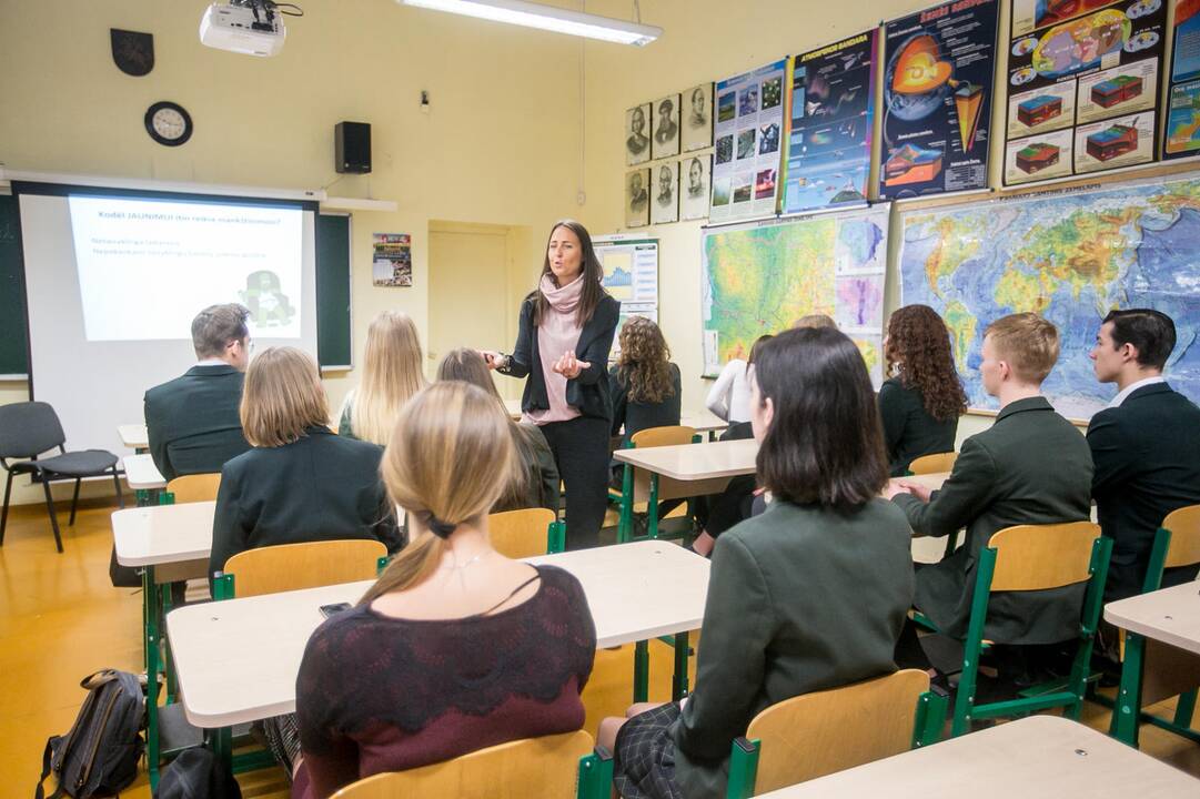 Aukštųjų kursų 100-metis Maironio universitetinėje gimnazijoje
