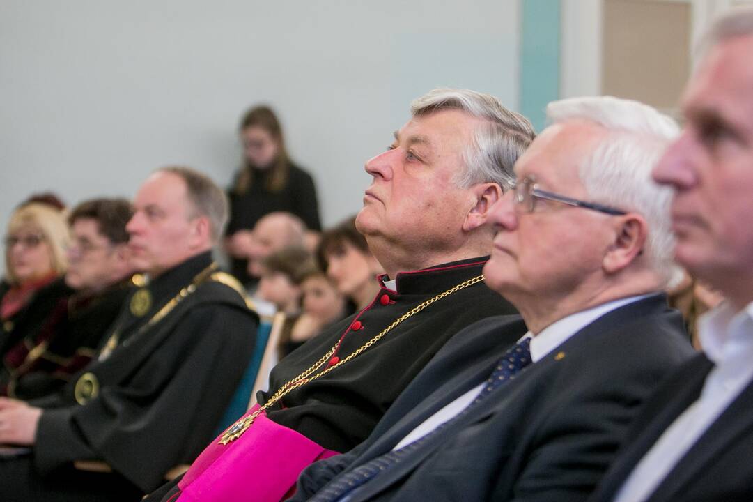 Aukštųjų kursų 100-metis Maironio universitetinėje gimnazijoje