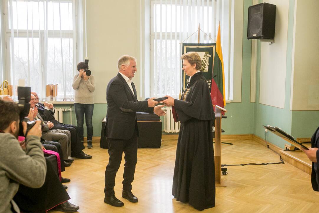 Aukštųjų kursų 100-metis Maironio universitetinėje gimnazijoje