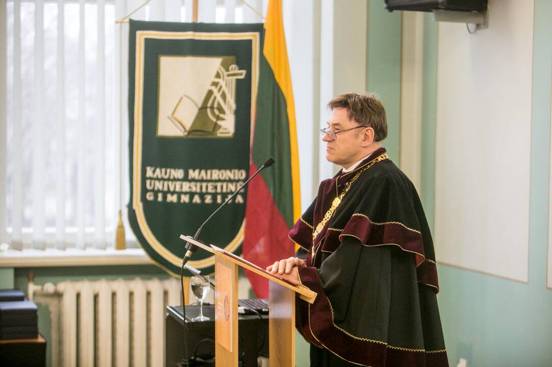Aukštųjų kursų 100-metis Maironio universitetinėje gimnazijoje