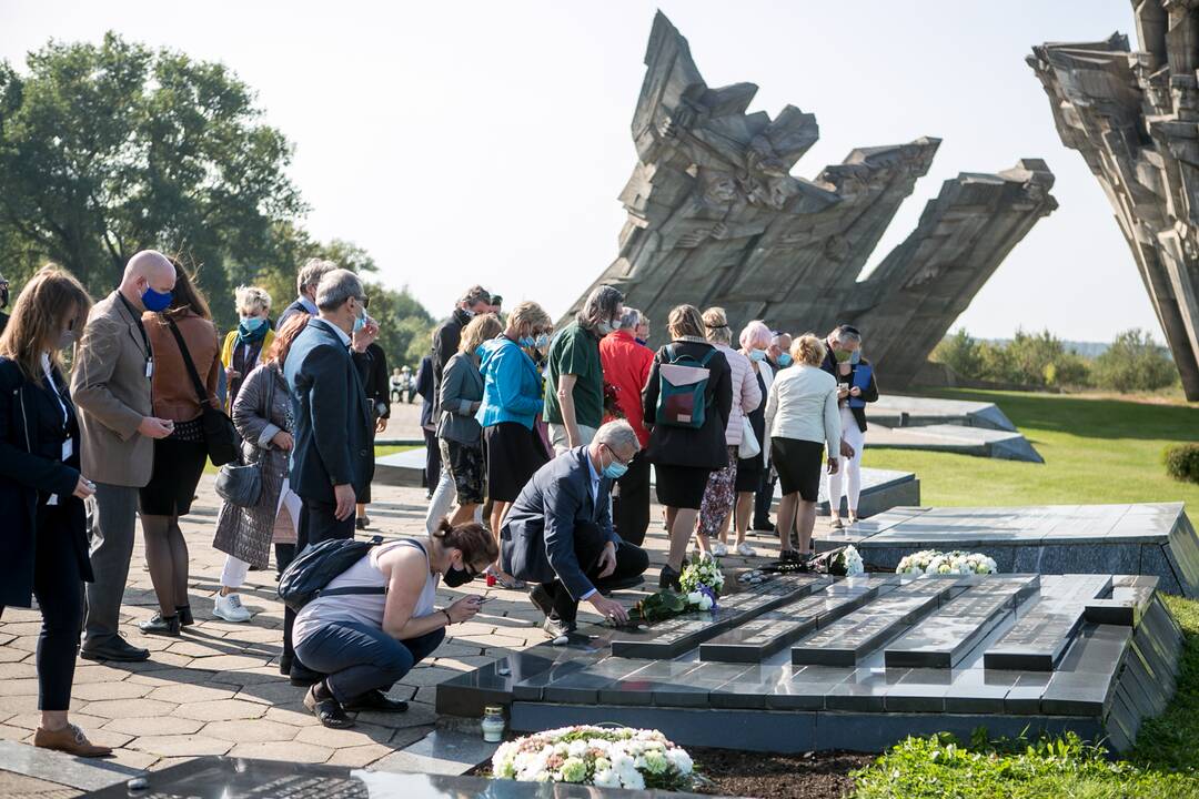 Lietuvos žydų genocido aukų dienos minėjimas IX forte