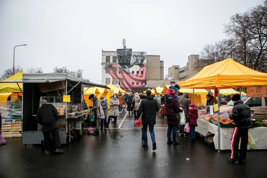 Karantinas keičia turgaus lankytojų įpročius