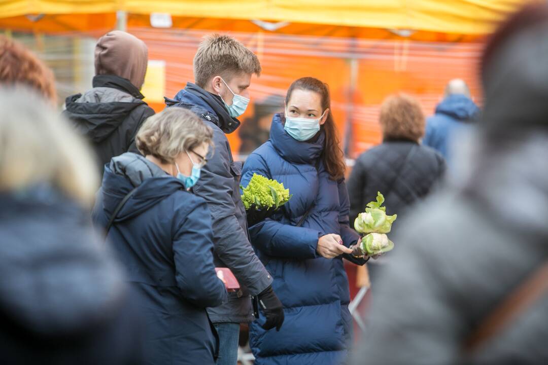 Karantinas keičia turgaus lankytojų įpročius