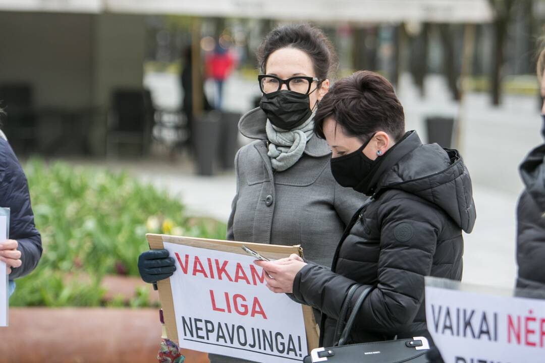 Kaune – antras tėvų protestas prieš vaikų testavimą