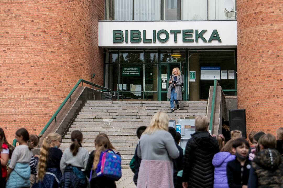Viešosios bibliotekos iškraustymo akcija