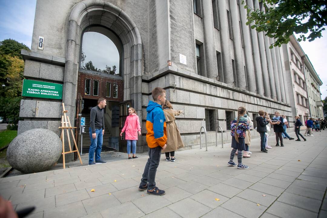 Viešosios bibliotekos iškraustymo akcija