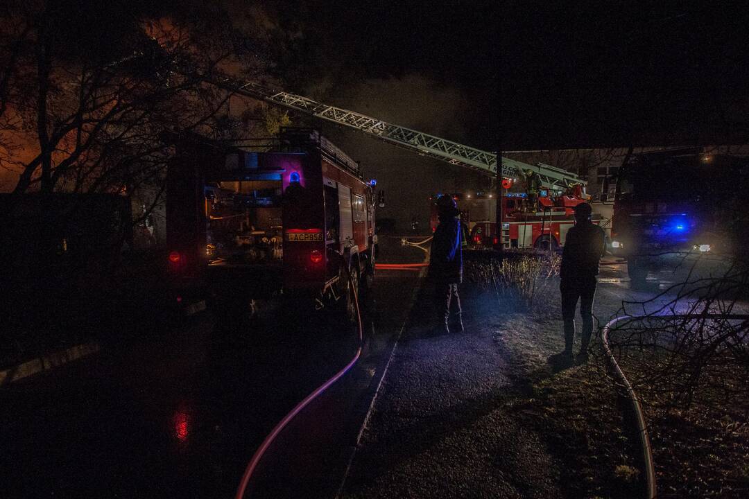 Vokiečių gatvėje degė maniežas