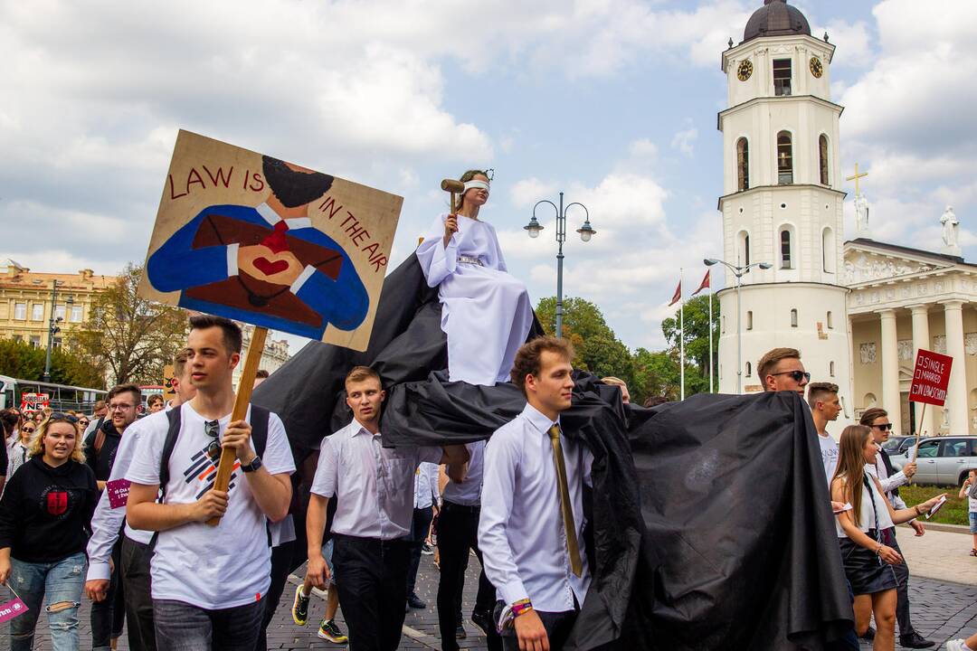 Vilniaus universiteto darbuotojų, studentų ir alumnų eisena