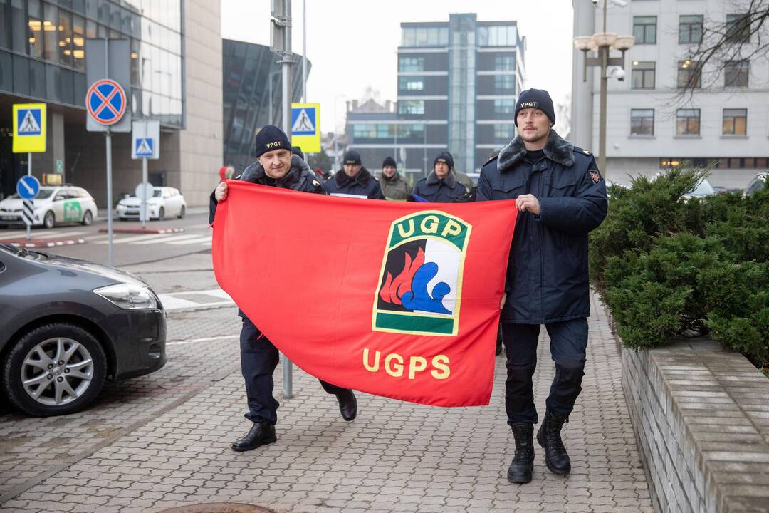 Pareigūnų įspėjamasis protestas