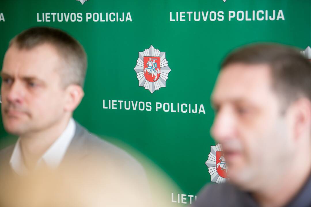 Kauno policijos spaudos konferencija dėl nuslėptų mokesčių