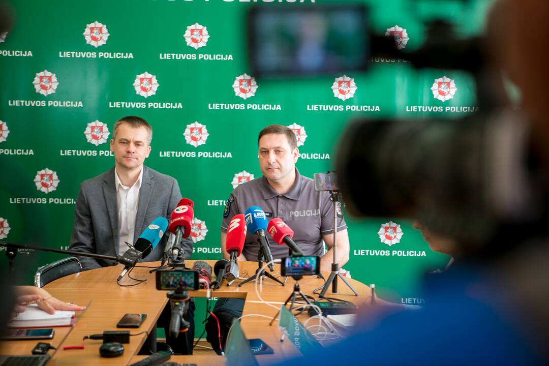 Kauno policijos spaudos konferencija dėl nuslėptų mokesčių