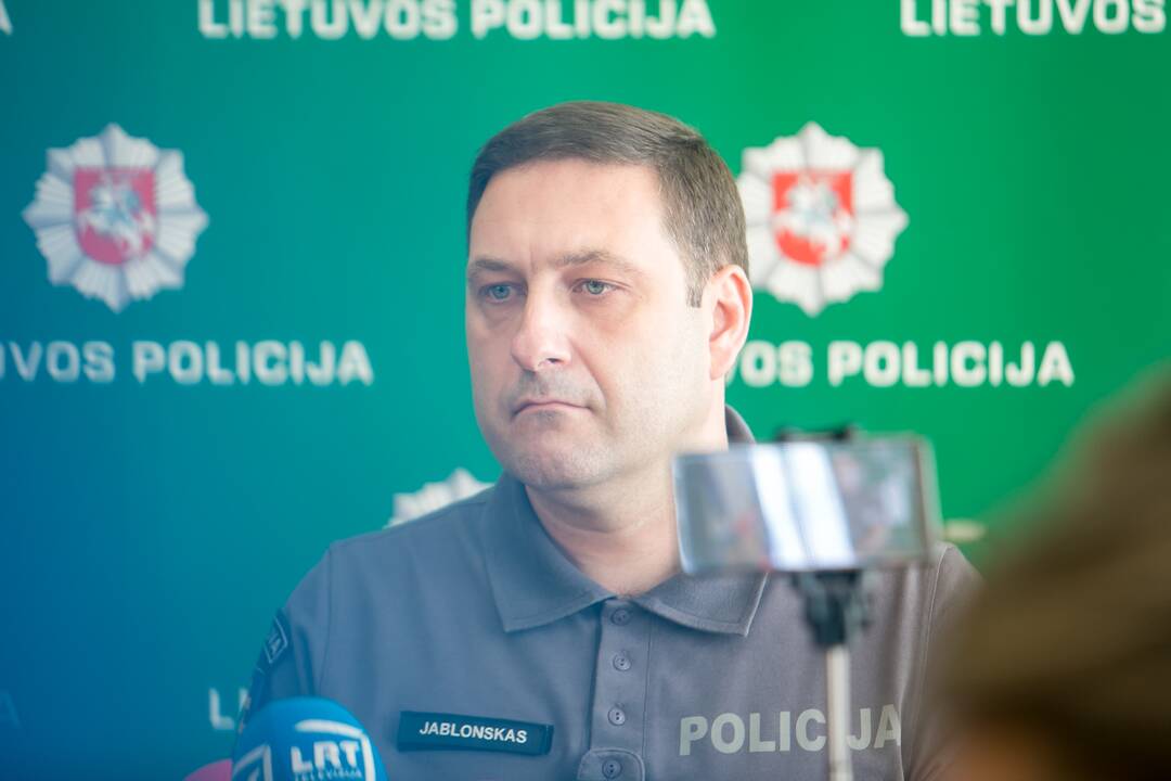 Kauno policijos spaudos konferencija dėl nuslėptų mokesčių