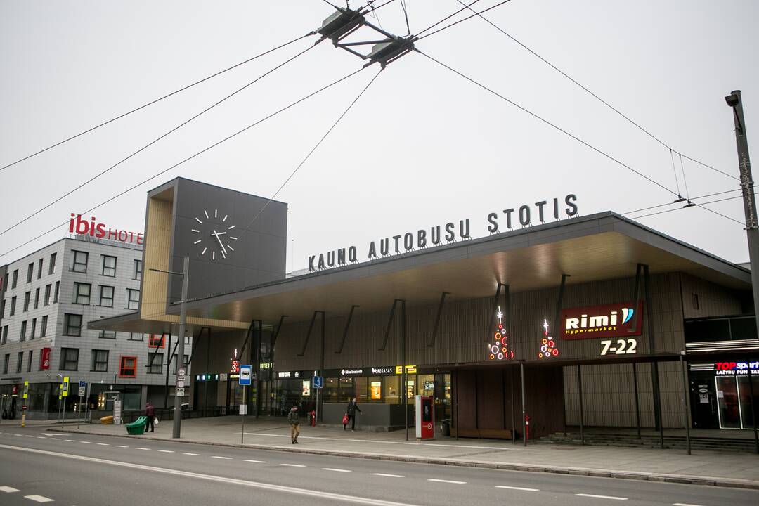 Sustojo Kauno autobusų stoties laikrodis