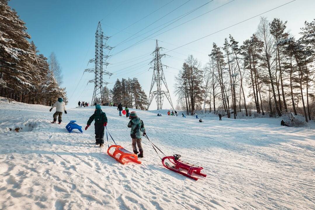Prekybos tinklai: iškritus gausiam sniegui, išaugo žiemos prekių pardavimai