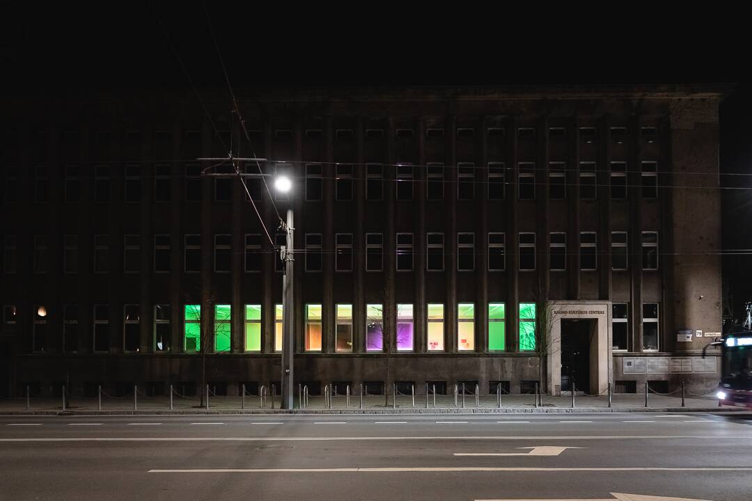 Šviesų instaliacija Kauno kultūros centre