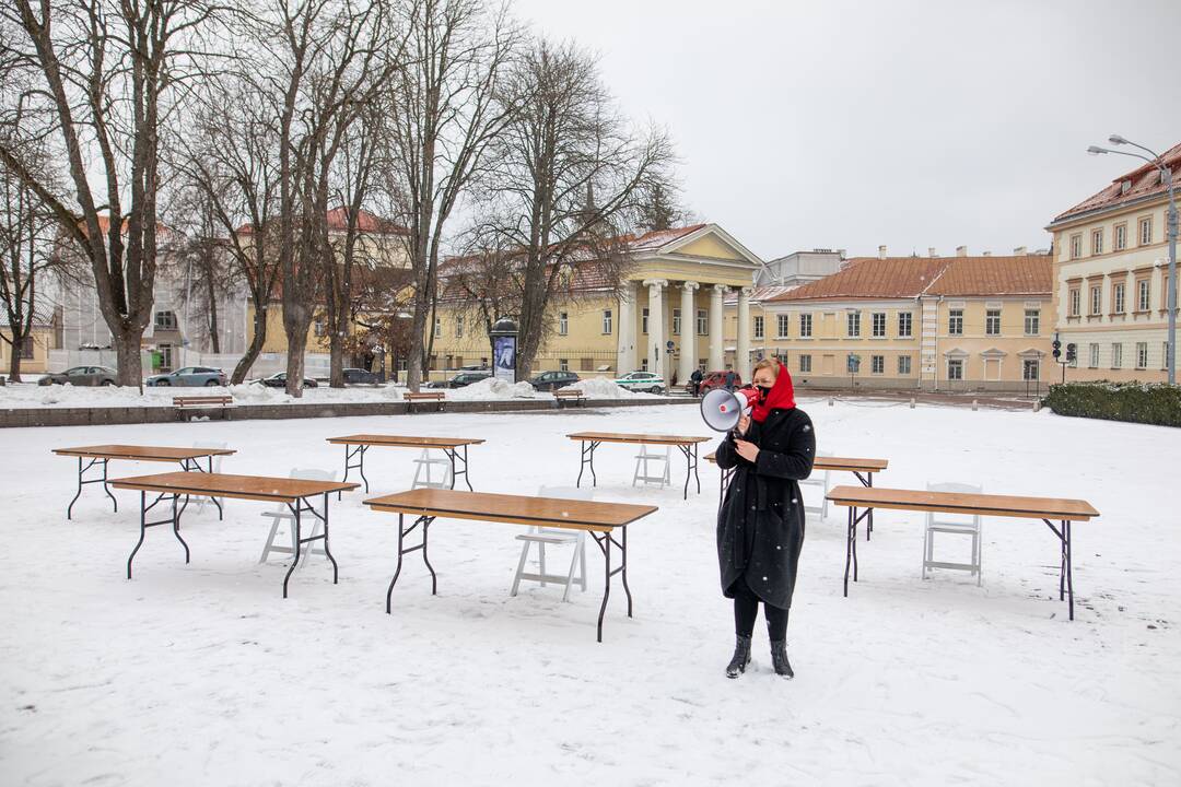 Vilniuje – šokio grupės „Spokšok“ akcija už moterų teises