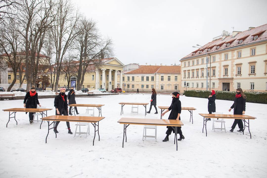 Vilniuje – šokio grupės „Spokšok“ akcija už moterų teises