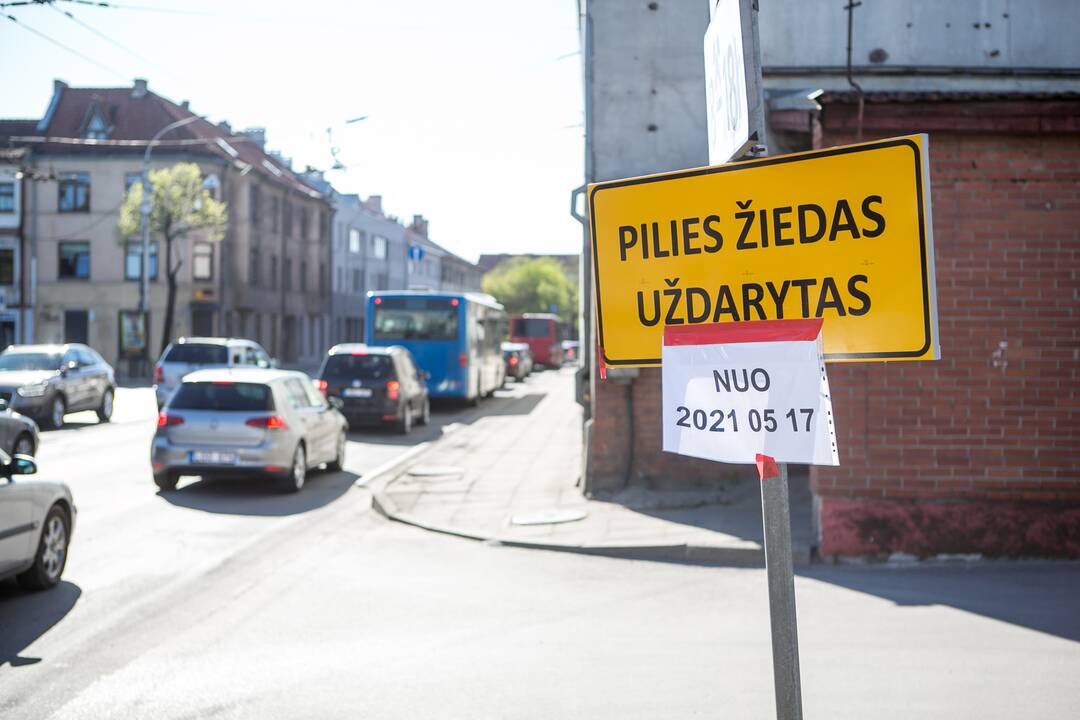 Eismo spūstys prieš Kauno pilies žiedinės sankryžos rekonstrukciją