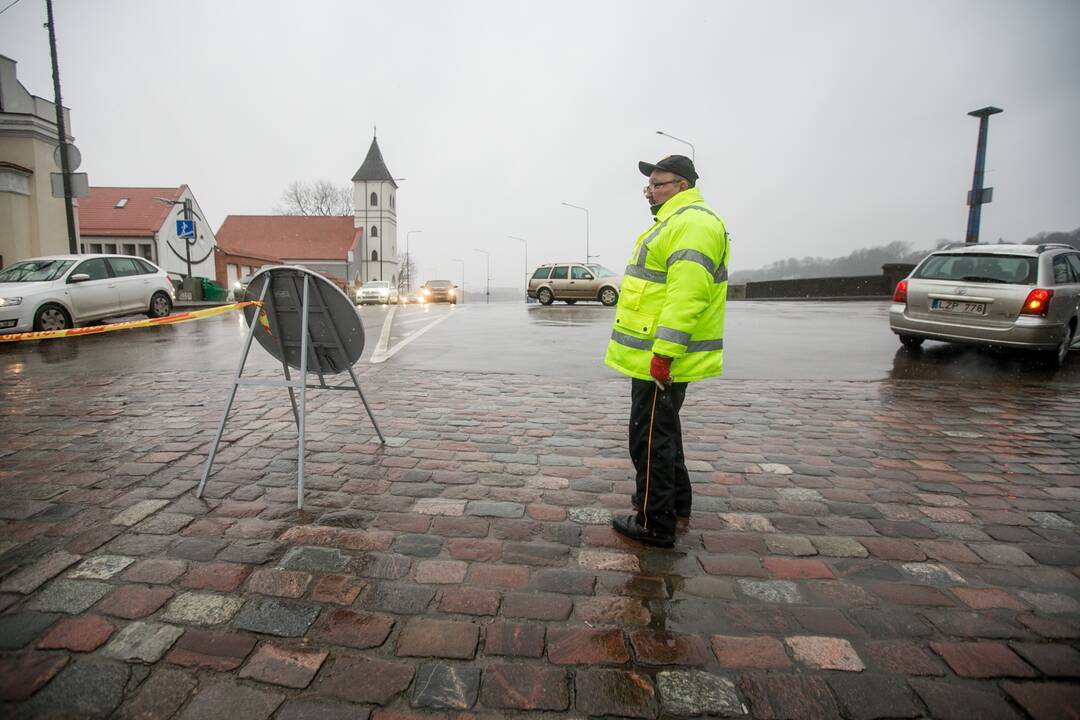 Kauno centre dėl eglės įžiebimo ribojamas eismas