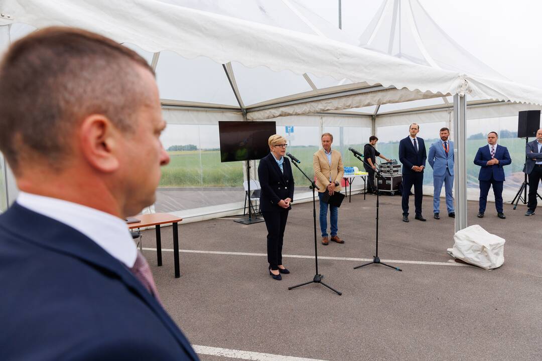 Pradedamas tiesti vienas ilgiausių automagistralės „Via Baltica“ ruožų